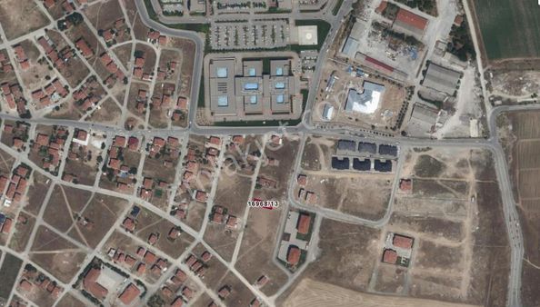 Rw Milyon'dan 71 Evler Mah. Kafes Sokakta Satılık Arsa