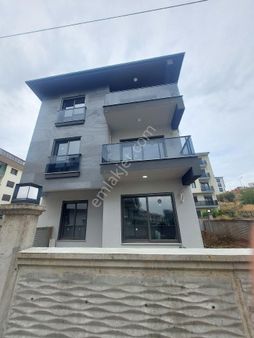 Seferihisar Camikebirde Satılık 2+1 Daire !!!