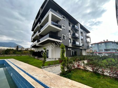 Alanya Oba’da Sıfır 3+1 Lüks Daire!