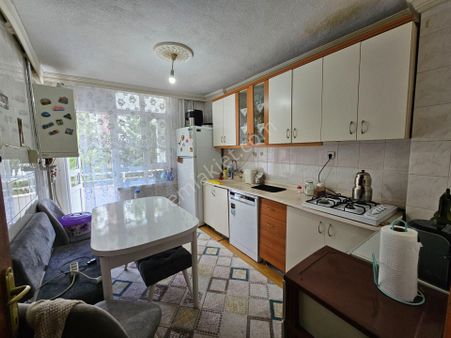 Duru Emlak'tan Otobüs Son Durağı Yakını Sitede 3+1 Satılık Daire