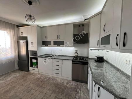 Alaşehir Sarısu Mahallesinde Satılık Eşyalı Daire