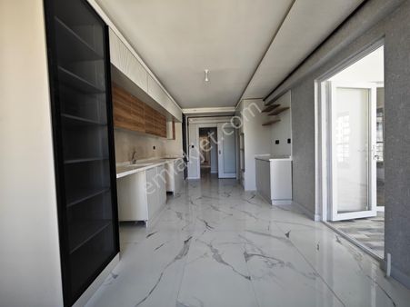 Feridunçelik'te Ultra Lüks Yapılı 3+1 Katta Kiralık Daire !!