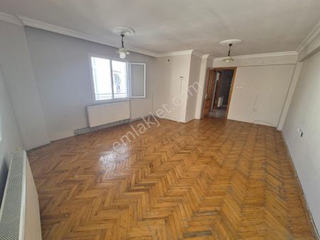 Şirinyer Güven Mah. 145 M2 Merkezi Konumda 3+1 Kiralık Daire...