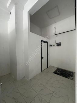 Bahçelievler 281.cadde Üzeri 43 M2 Kiralık Dükkan Pala Emlak