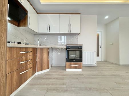 Berkay Demirel'den İkizçayda Asansörlü Geniş Balkon 1+1 Daire