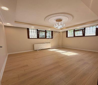 Metrobüse Yakın Aile Binasında 2+1 Kiralık Daire