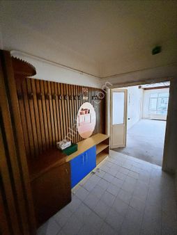 Canmakler Emlak'tan Ara Kat Metro Yakın Kelepir 3+1 Satlık Daire