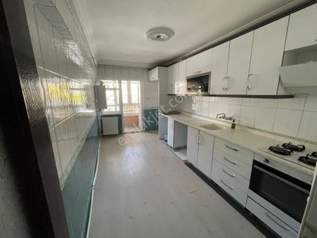 Ugem Gayrimenkul Fatih Mah Y. Giriş 3+1 Daire