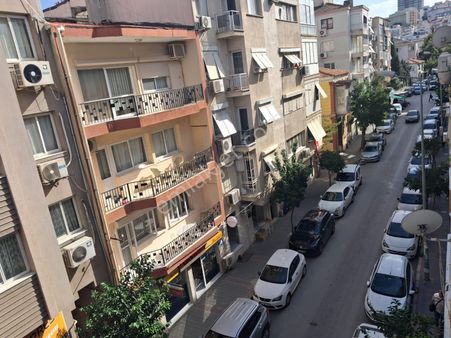 Güzelyal Merkezde 56 Sokakda 3cü Kat Ara Kat Dükkanla 5 Katlı Bina