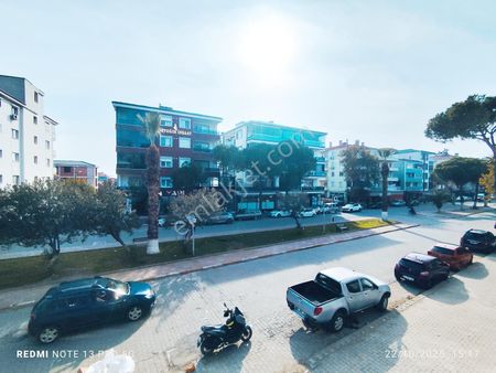 Ayvada'dan Ayvalık Altınovada 5 Katlı Binanın 2 Katı 3+1 Lüks Daire