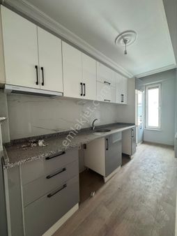 Conker İnşaat Emlak'tan Sütlüce Mah. 2+0 Satılık Apart