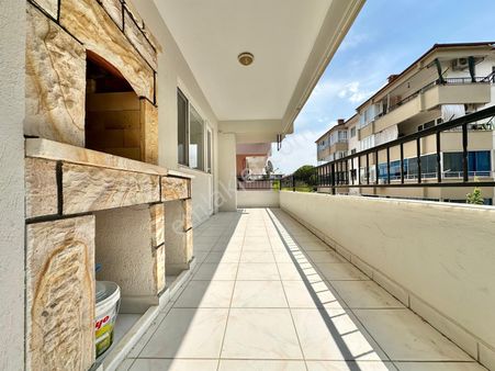 Berkay Demirel'den Altınkumda Ebeveyn Banyolu Ferah 3+1 Daire