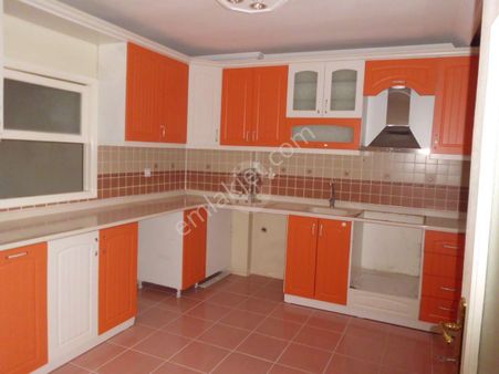 Çorlu Atatürk Bulvarına Cepheli Kiralık Daire P.no: 1817m