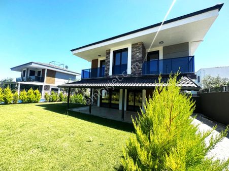 ✨güre'de Muhteşem Doğa Manzarası İle Özel Tasarlanmış Tam Bağımsız Lüks 3+1 Satılık Müstakil Villa✨