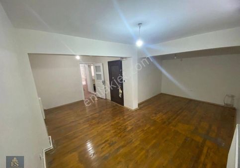 Es Gayrimenkul Silivrikapı Mah 1+1 Kiralık Bahçe Katı