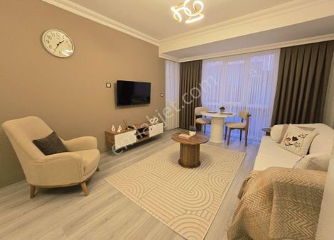 Bursa Caddesi Mevkii Geniş 1+1 Balkonlu Suıt Daire