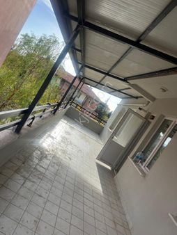 Arkadaş Emlaktan Yüzyıl Civarında 2.kat 3+1 Satılık Daire 2.200.000 Tl