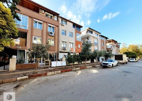 Lara Fener'de Terra City Yakını 2+1 Yenilenmiş Daire