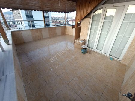 Pendik Güzelyalıda Satılık Yol Üstü Kredili 4+2 190m2 2 Daire Gibi Manzaralı Dubles