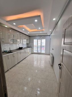 Sahra Emlaktan Yenikent Toki Yüksel Koleji Yanı Kiralık Daire