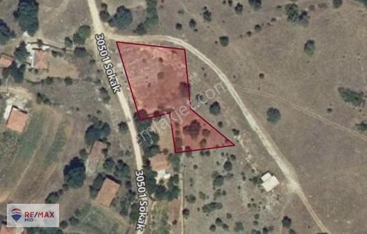 Remax Mıd - 1946 M2 2 Kat Imarlı Satılık Arsa