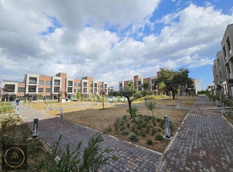 Manisa Karaali Villalar Bölgesinde Satılık Lüks Daire 1+1