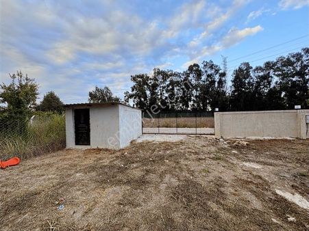 Bahtılı'da 2500m2 Elektrik Suyu Mevcut Arsa