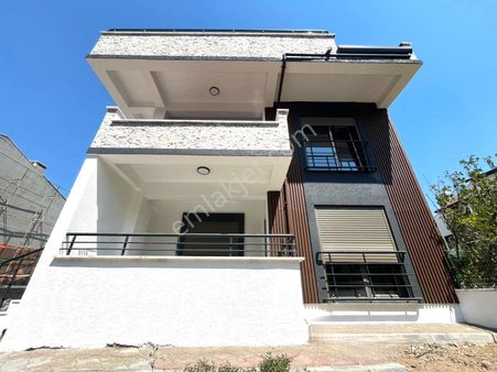 ✨burhaniye Öğretmenler'de ✨aygülden Sıfır Denize Yakın Bahçe Kullanımlı Doğalgazlı 1+1 Satılık Daire