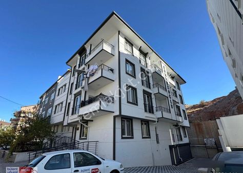 2000 Evler Mahallesinde Üniversiteye Yakın Kiralık 1+1 50 M² Eşyasız Daire