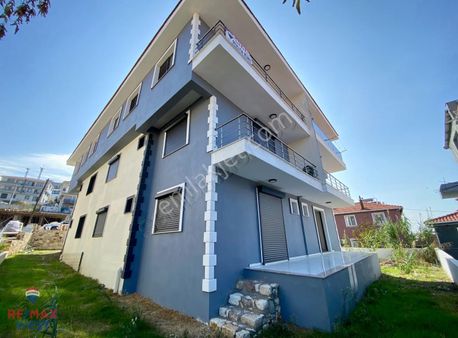 Foça Bağarası'nda Satılık 2+1 Sıfır Daire