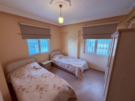 Didim Altınkum Mah Havuzlu Sitede Satılık 2+1 Full Eşyalı