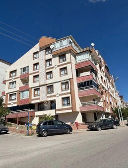 **bağlum Merkez'de Ara Kat 3+1 Nette 140 M² **