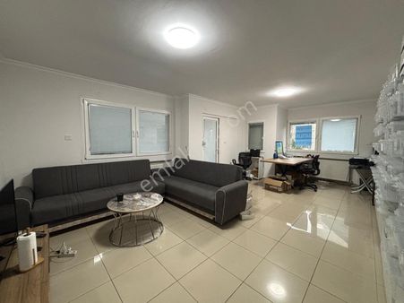 Alsancak Şair Eşref'te 3 + 1 Birinci Kat Tabela Hakimiyetli Satılık Daire