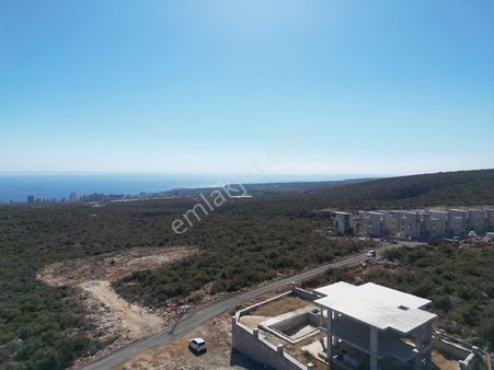 Kumkuyu Merkezde Full Deniz Manzaralı Satılık Villa Parseli