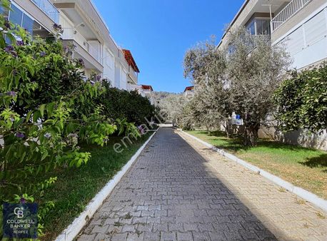 Altınoluk'ta Deniz Manzaralı Köşe Konumlu Satılık 4+1 Dubleks