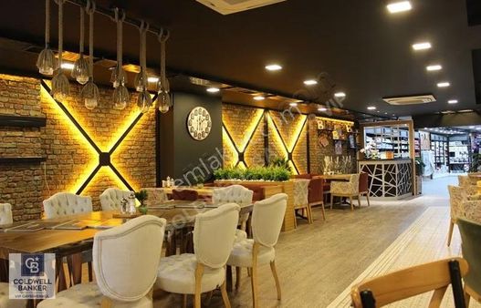 Cadde Üzeri Yüksek Cirolu Devren Kiralık Pastane