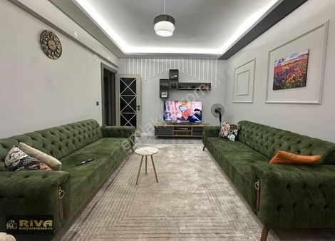 Bahçelievlerde Harika Lokasyonda 2.5+1 Satılık Daire