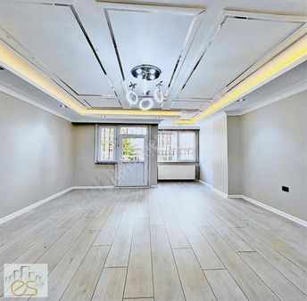 Esenyurt Ulaşıma Yakın Satılık 2+1 Dekorlu Balkonlu Yüksek Giriş