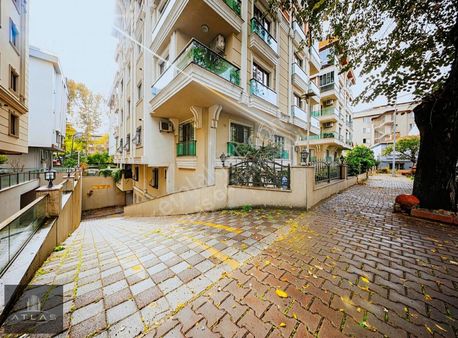 Atlas'tan, Kartaltepe'de, Butik Sitede, 3.kat, 3+1/135m2, Lüx!