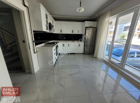 Sancaktepe Mh.sinde Yeni Binada Full Yapılı 4+1 Daire