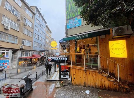 Akaretlerde Devirsiz Köşe Wc'li Mutfaklı Bacalı Tabela De.y.dük.