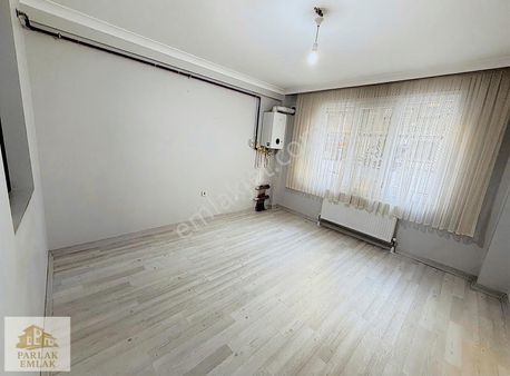 Parlak'tan Sultantepe^de Yeni Binada, K.otoparklı Merkez^e Yakın