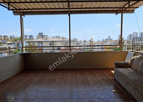 Özcan Gyo'dan 3 Katlı Ev 3. Katı 4 Cepheli Bahçeli Satılık Cazip