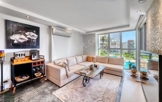 Alanya Cikcilli’de Satılık Lüks 2+1 Daire – Havuz Manzaralı, Full Eşyalı, Vatandaşlığa Uygun!