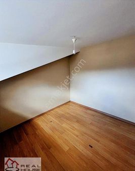 Ünalan Efe Sokak 3+1 Dubleks Daire