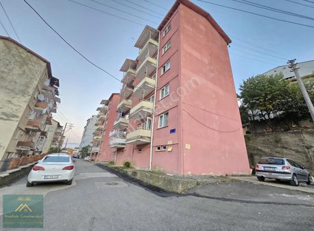 Anadolu Gayrimenkul'den Bucak Mahallesi Satılık 2+1 Daire