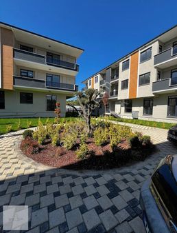 Kadıköy'de 2+1 Arakat Daire