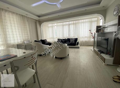 Adnan Menderes'te Satılık 3+1 Eşyalı Daire