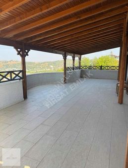 Kadıköy'de Satılık 6+1 Müstakil Villa