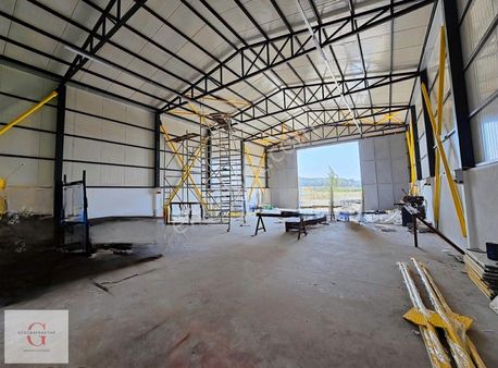 Mudanya Çekrice'de 250m2 Kapalı 470m2 Açık Ruhsatlı İşyeri